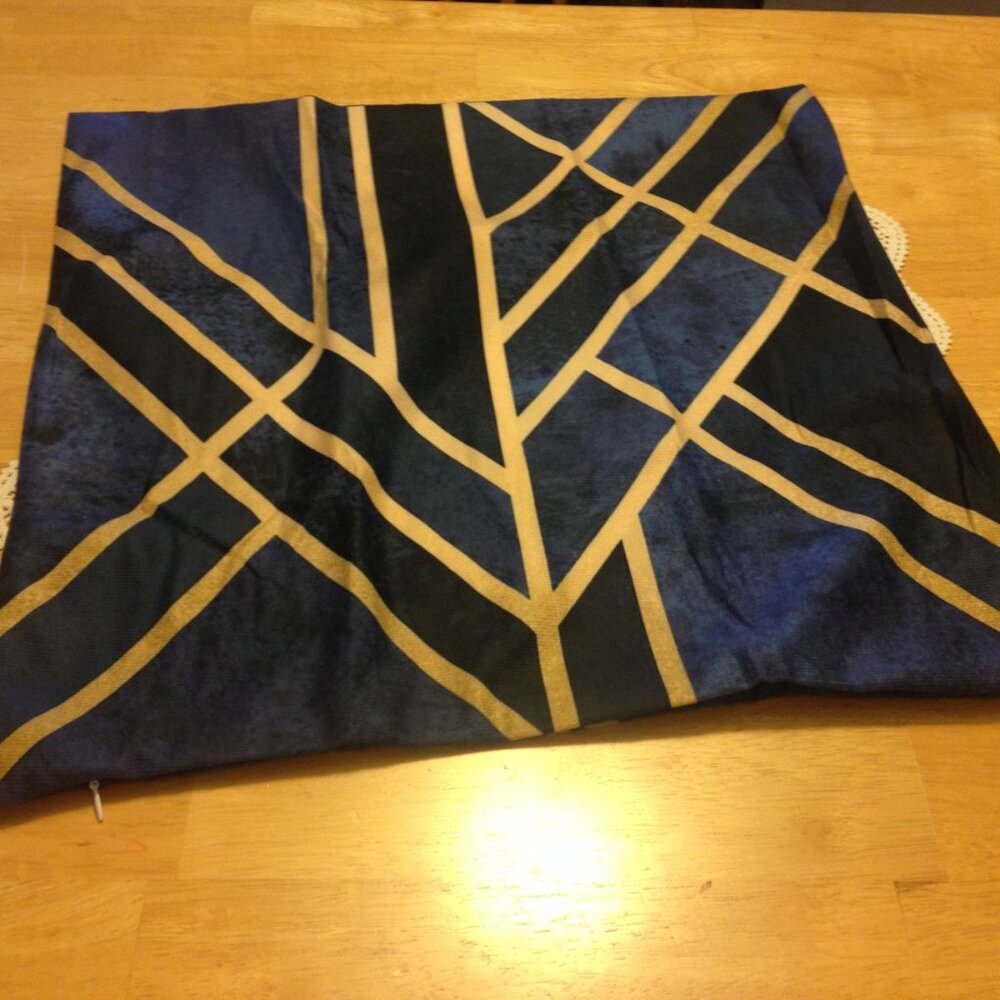 Abstract accent pillow cover decor item nwot